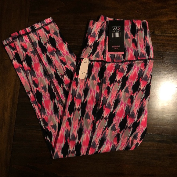 Victoria's Secret Pants - VS Knockout Capri NWT